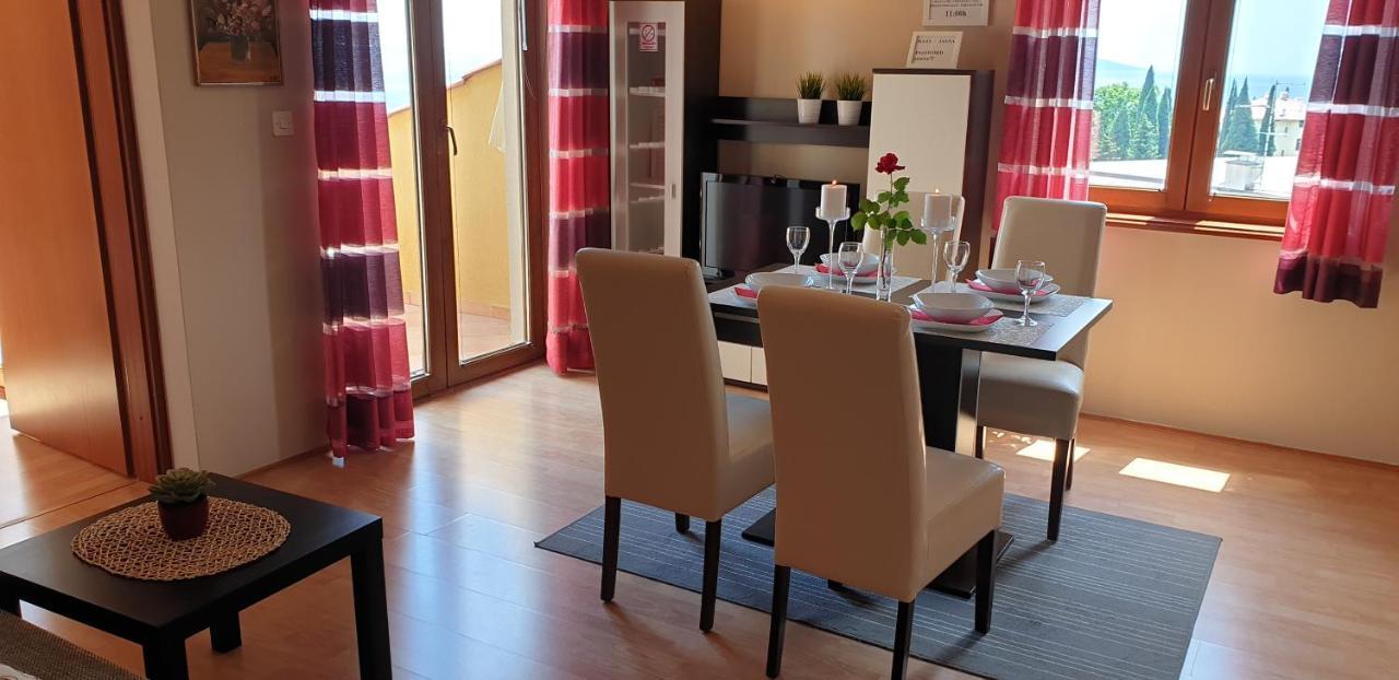 Apatmani Milena Apartamento Opatija Exterior foto