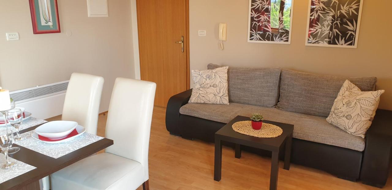 Apatmani Milena Apartamento Opatija Exterior foto